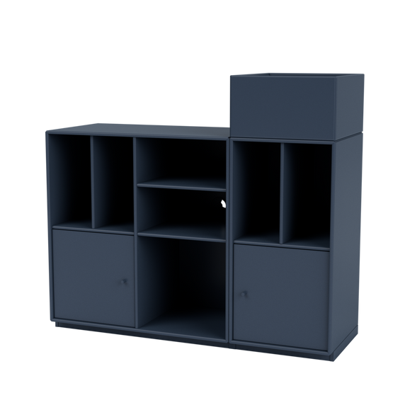 SPIN III Vinyl Storage with Plinth