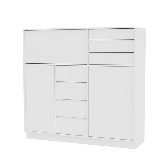 Montana Mega 201802 with Plinth