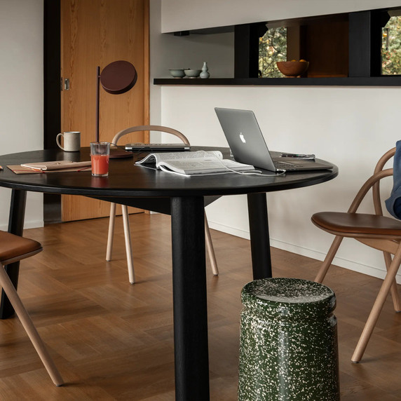 Alle Dining Table