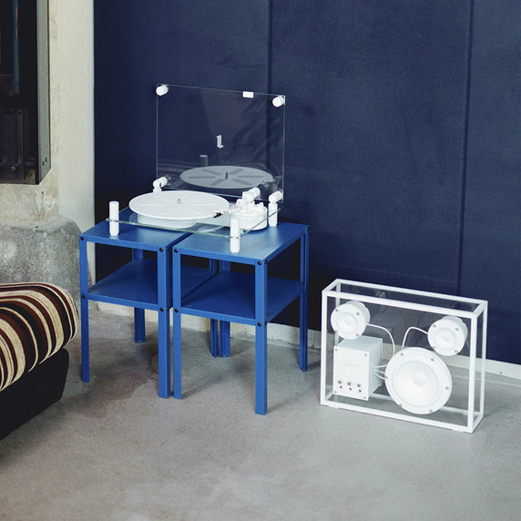 Transparent Turntable