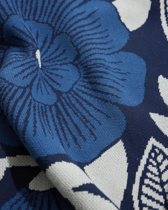 New Bloom Knit Midi Blanket