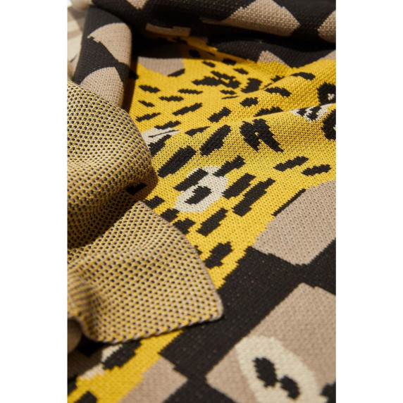 Three of Cats Knit Blanket