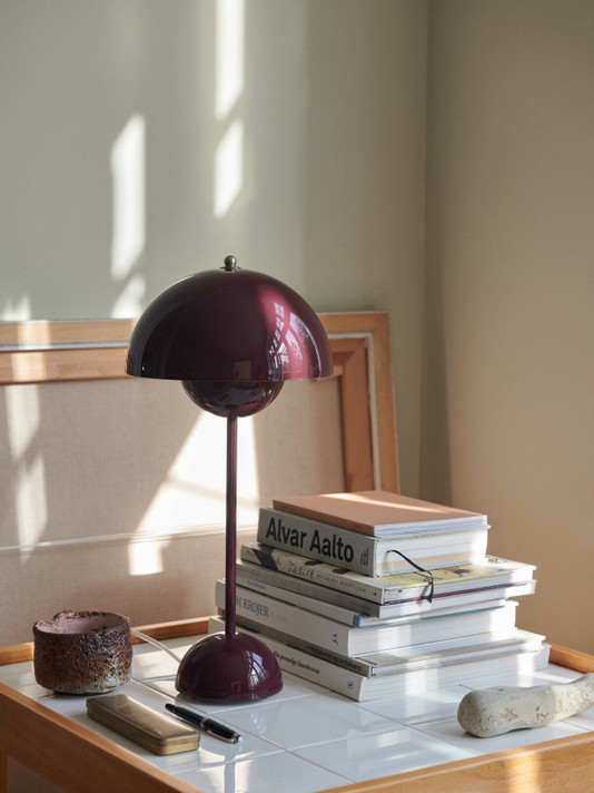 Flowerpot Table Lamp VP3
