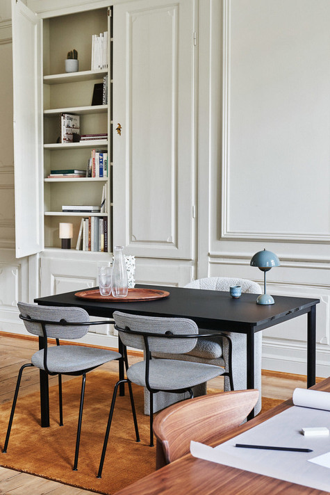 Flowerpot Portable LED Table Lamp VP9