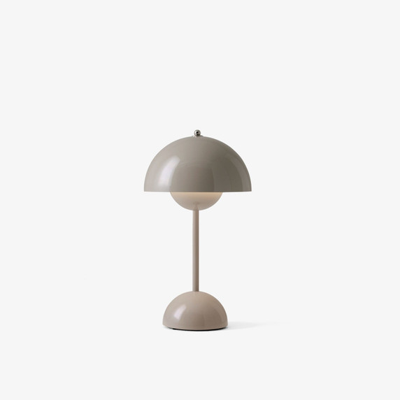 Flowerpot Portable LED Table Lamp VP9