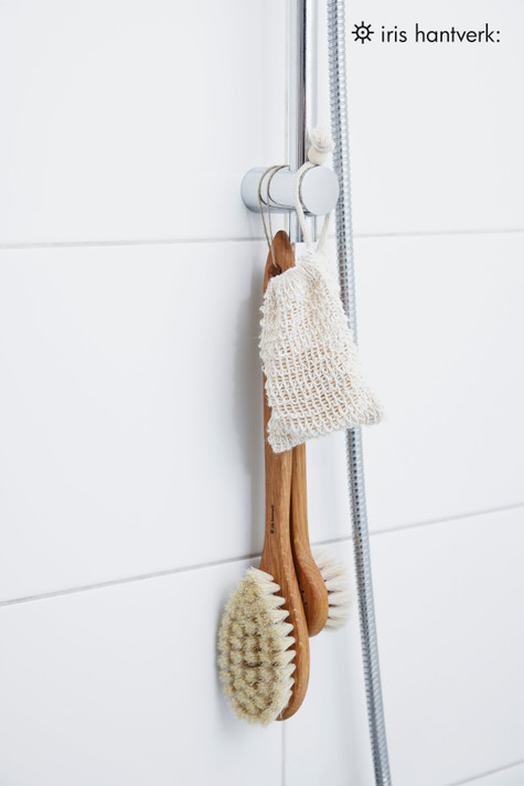 Bath Brush with Handle