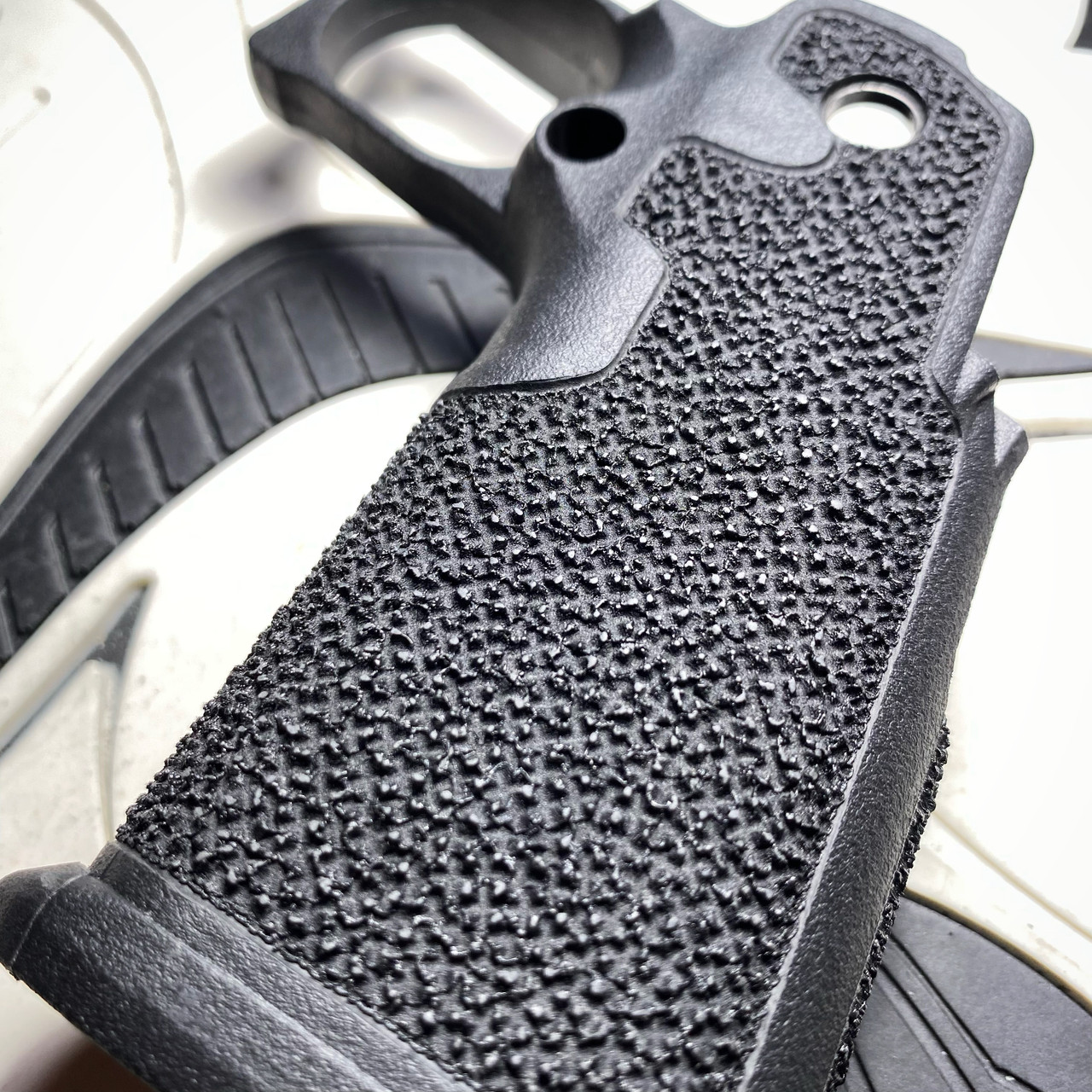 Gen 2 STI/Staccato 2011 Grips Dark Side Precision