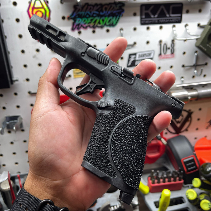 Smith and Wesson M&P 2.0 Stippling Service