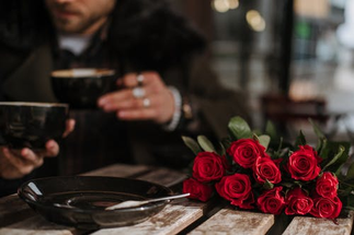 How to Find the Perfect Playlist for Your Coffee Date