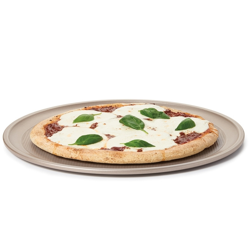 OXO Pizza Pan - Thumbnail 5