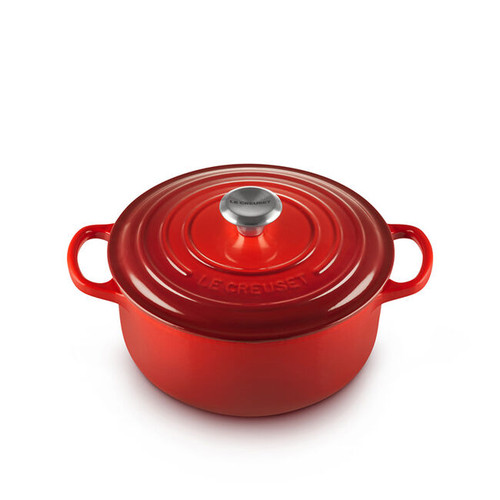 Le Creuset - 1.9 L (2 QT) Cherry Heart Shaped Dutch Oven