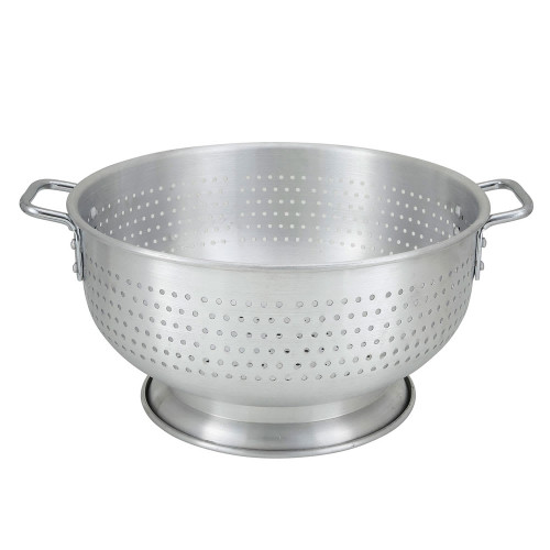 Winco - 16 Quart Aluminum Colander With Handle