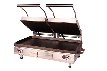 Star - Pro-Max 28" Two-Sided Panini Grill 208/240V w/ Smooth Iron Plates & Electronic Controls/Timer - PSC28IE