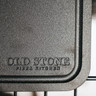 Old Stone - 14" x 14" Pizza Steel With Moat