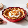Le Creuset -  Cherry Heritage Pie Dish
