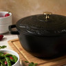 Staub - 4.8 L Black Round Cast Iron French Oven W/ Snake Lid - 1032796