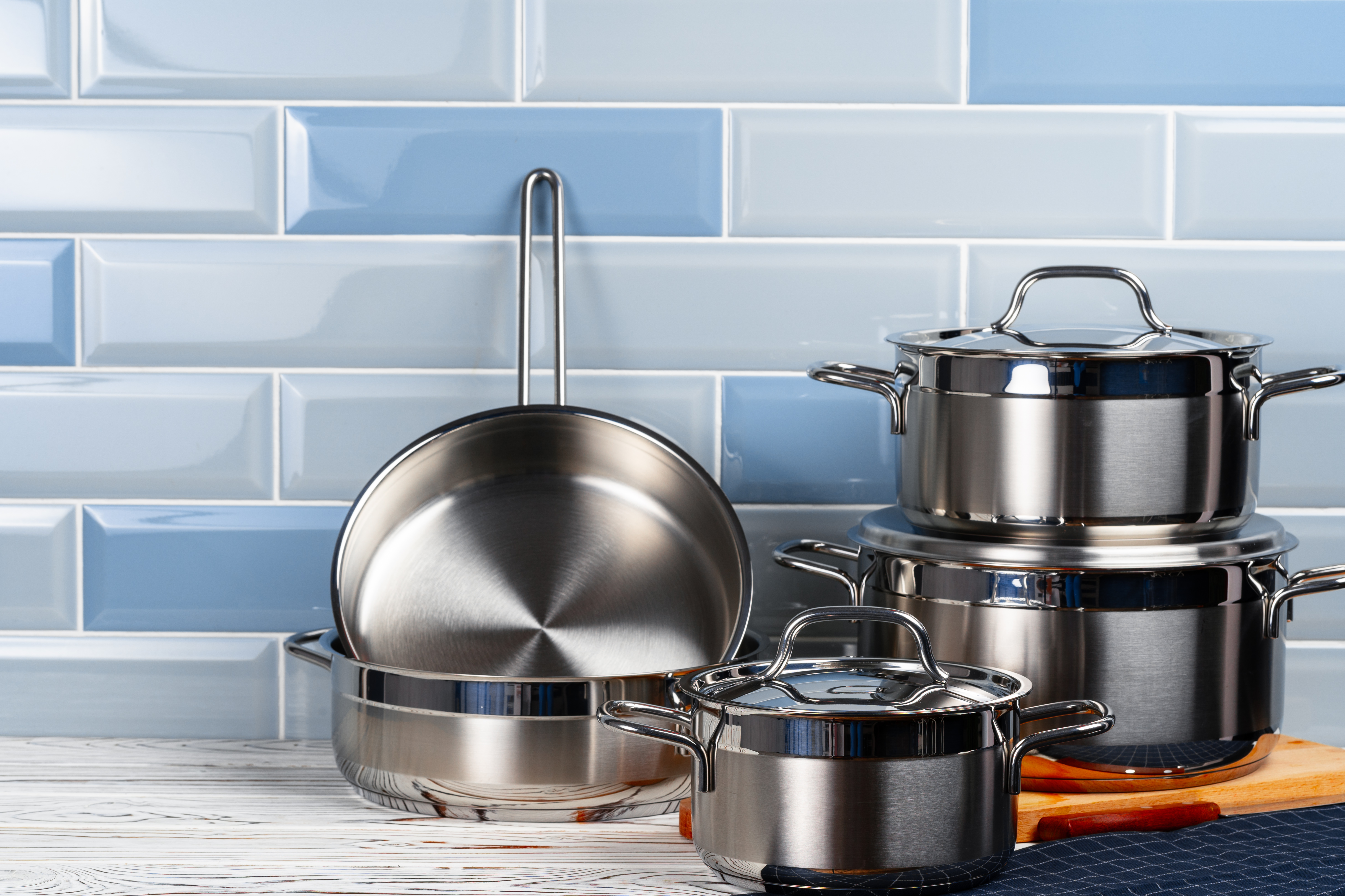 7 Reasons Why Stainless Steel Cookware Is a Kitchen Must-Have ...