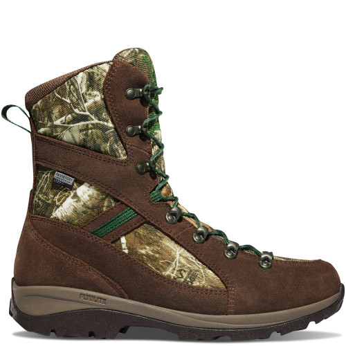 WOMEN WAYFINDER 8" REALTREE EDGE 800G
Suede & Nylon Upper
Suede leather and abrasion-resistant nylon work together to create a super durable, comfortable upper.
Danner Dry
100% waterproof barrier allows moisture to escape without letting water in, keeping your feet dry and comfortable all day long.
Realtree® EDGE
Realtree EDGE camo allows you to blend into your hunting environment at close range, with natural elements arranged in a way to disrupt the human form at a distance.
800G Thinsulate Ultra Insulation
High-performance insulation that keeps you warm in the snow and rain without weighing you down.
Open Cell Polyurethane Footbed
Our polyurethane footbed provides superior shock absorption with an additional layer of open cell construction for improved air circulation.
Danner Plyolite® midsole
Danner® Plyolite® midsole offers lightweight comfort and shock absorption.
Danner® Wayfinder Outsole
The Danner® Wayfinder outsole provides traction in diverse terrain.
How It Fits
This boot is built on our DT5 last. This last provides an athletic fit designed with a narrower heel and a lower volume fore- and mid- foot to specifically fit the shape of women’s feet. The sleek, streamlined last is excellent for on or off trail hiking.
365-Day Warranty
If you suspect your purchase isn’t up to our unrelenting standards, or is defective in any way, we want to make things right. We offer a 365-day warranty across our entire footwear line.