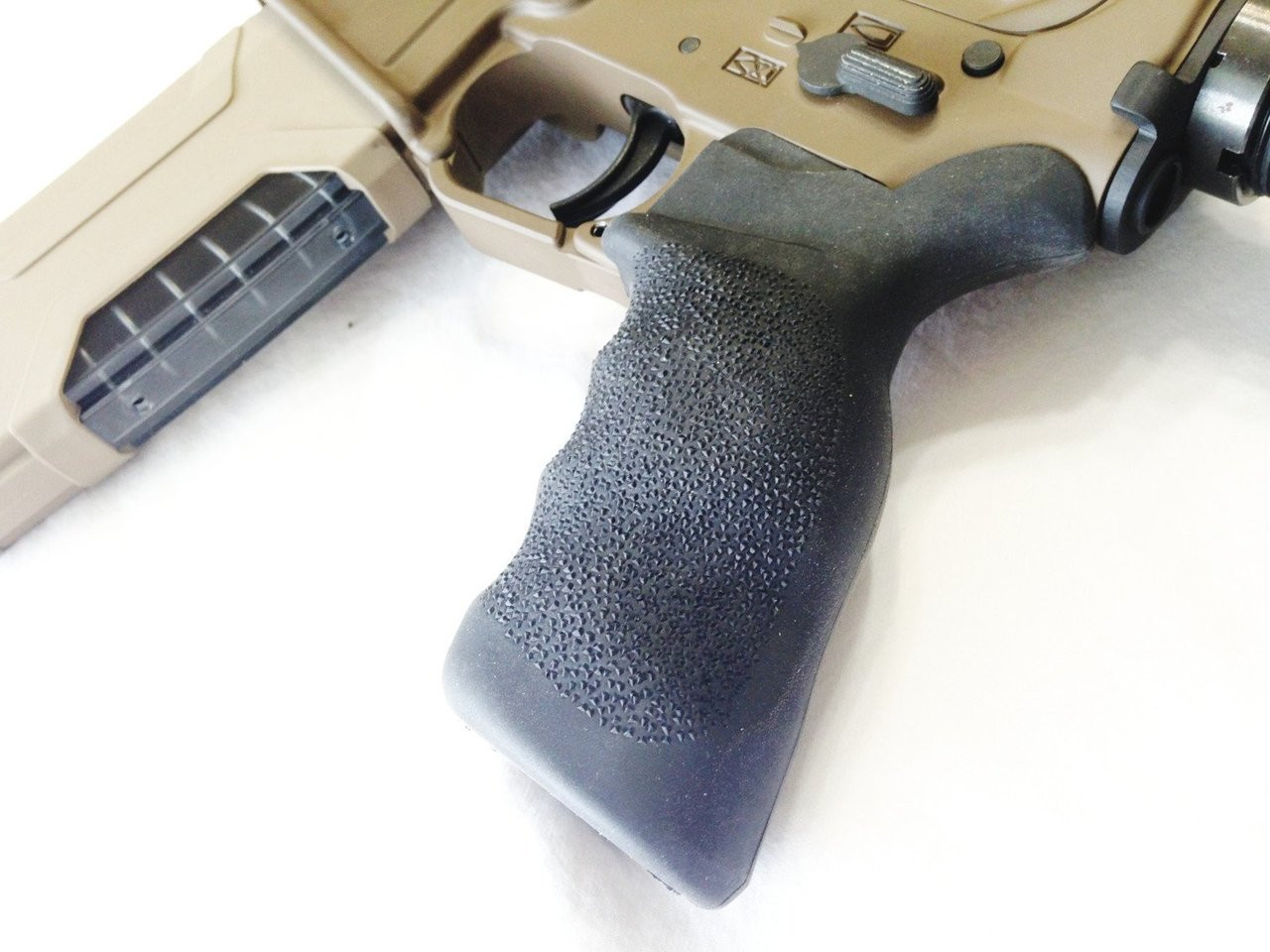 Pistol AR-15 Python, Ergonomic Ergo Grip