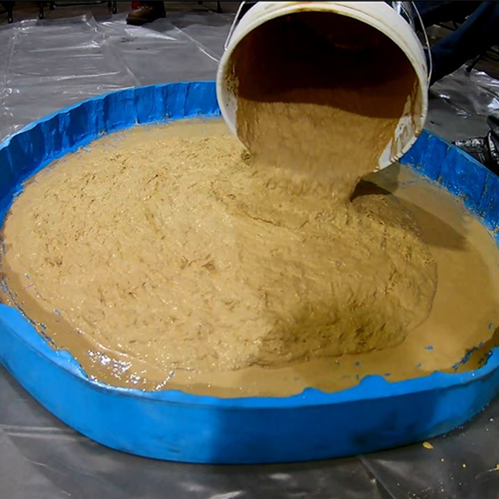 pouring-mixture.jpg