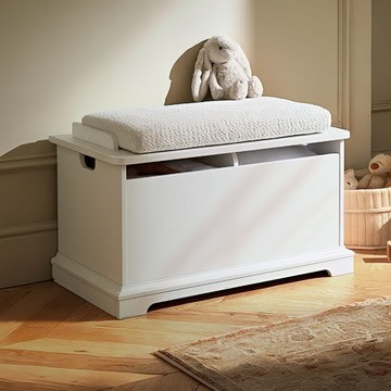 CUDDLE CO BEAUMONT STORAGE BOX & CUSHION - WHITE