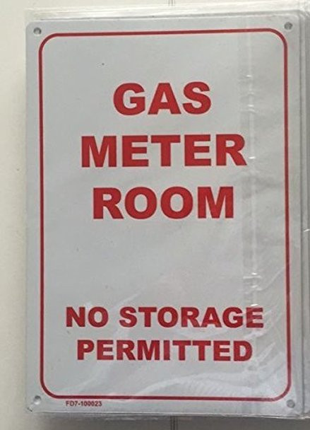 GAS METER ROOM NO STORAGE PERMITTED