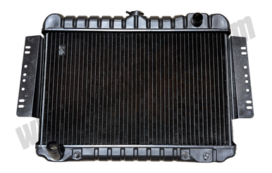 Am8617 Radiator Radiator 1972-1991 AMC V8 - BJ's Full-Size Jeep Parts
