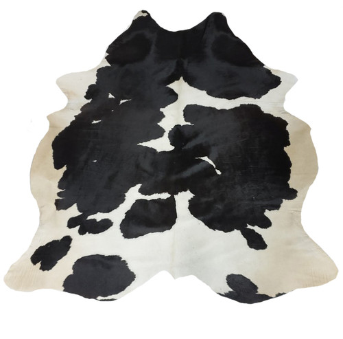 black-and-white-cowhide-rug