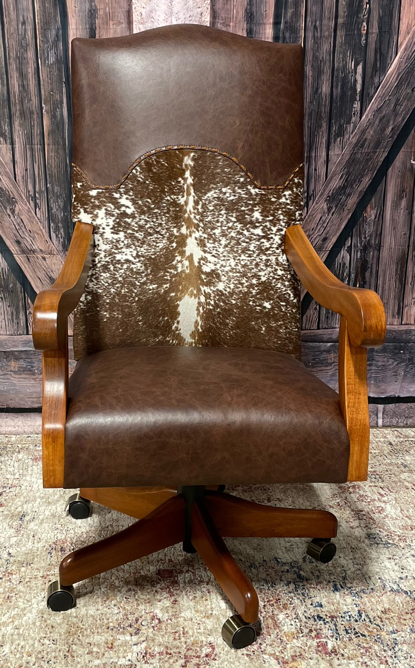 jennifer-peldiak-actual-finished-chair-cropped.jpg