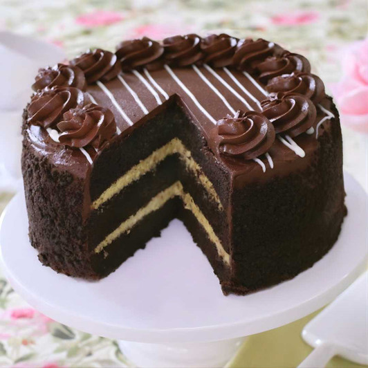 Dubai Chocolate Pistachio Cake SendaMeal.com