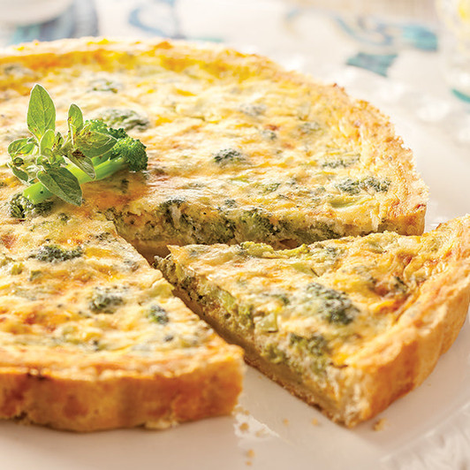 Broccoli and Cheddar Quiche with pastry crust