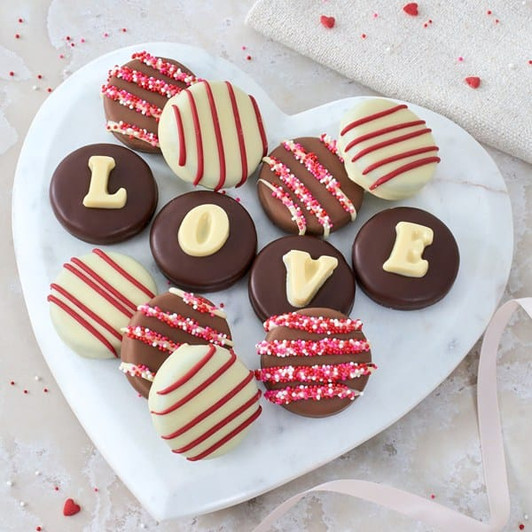 Love Oreo Cookies