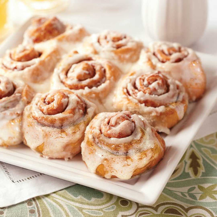 Iced cinnamon rolls and gourmet dinner rolls from the SendaMeal.com Get Well Meal Gift Bundle