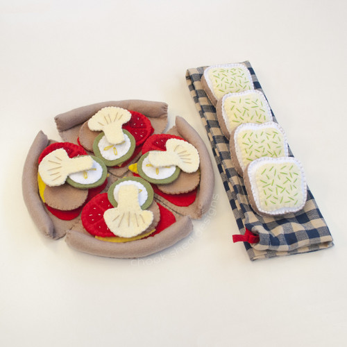 Handmade Felt Pizza & Garlic Bread