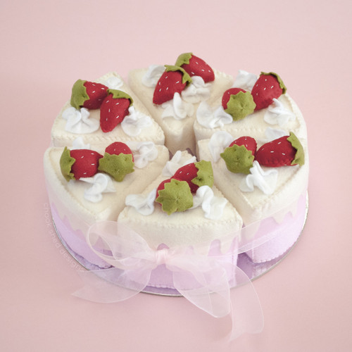 Felt Cake - Full 6 Piece Strawberry