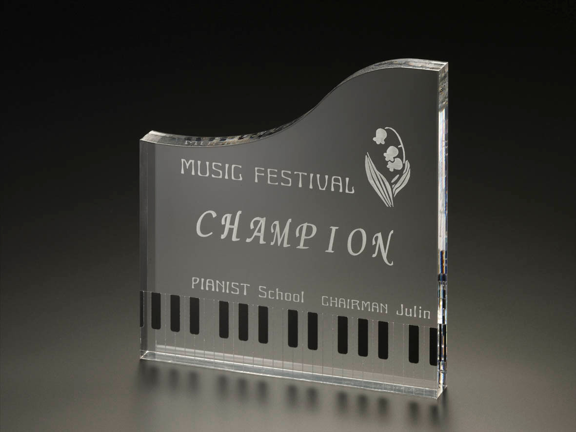 7" PIANO AWARD-CLEAR