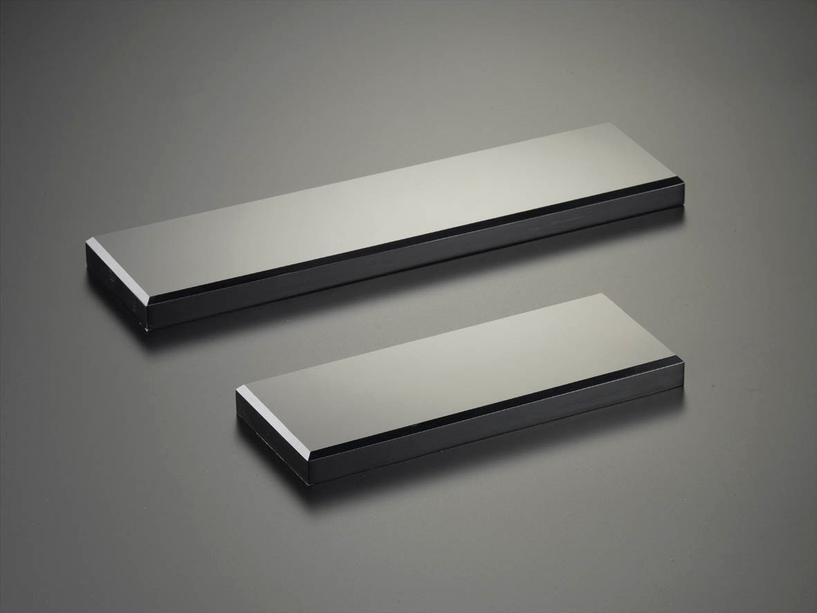 6"L BLACK RECTANGLE BASE