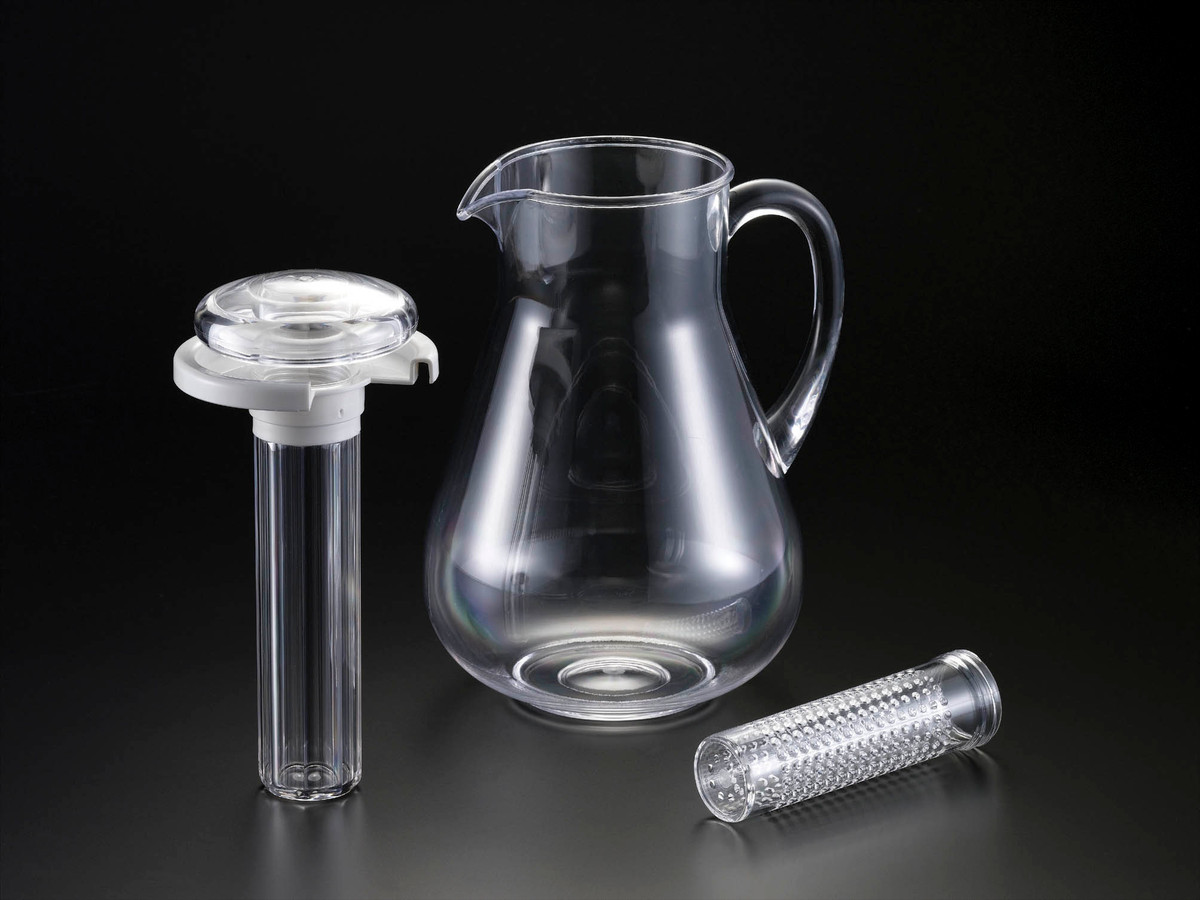  2-QT. PITCHER W/ ICE TUBE
