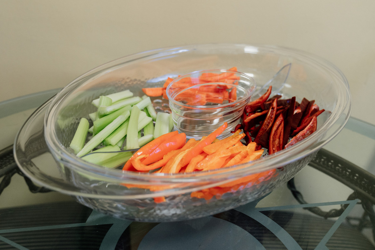 ARC TRAY WITH LID ON ICE