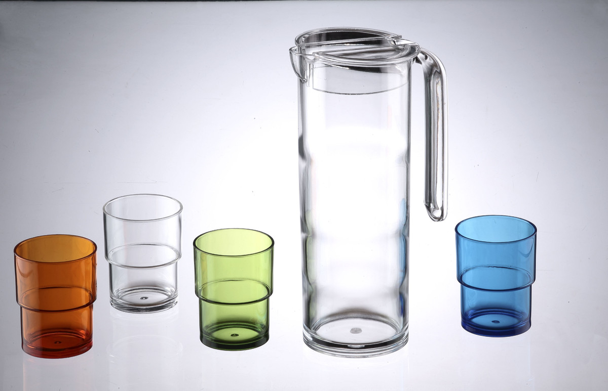  1.5L ROUND PITCHER W/ 4 NESTING TUMBLERS