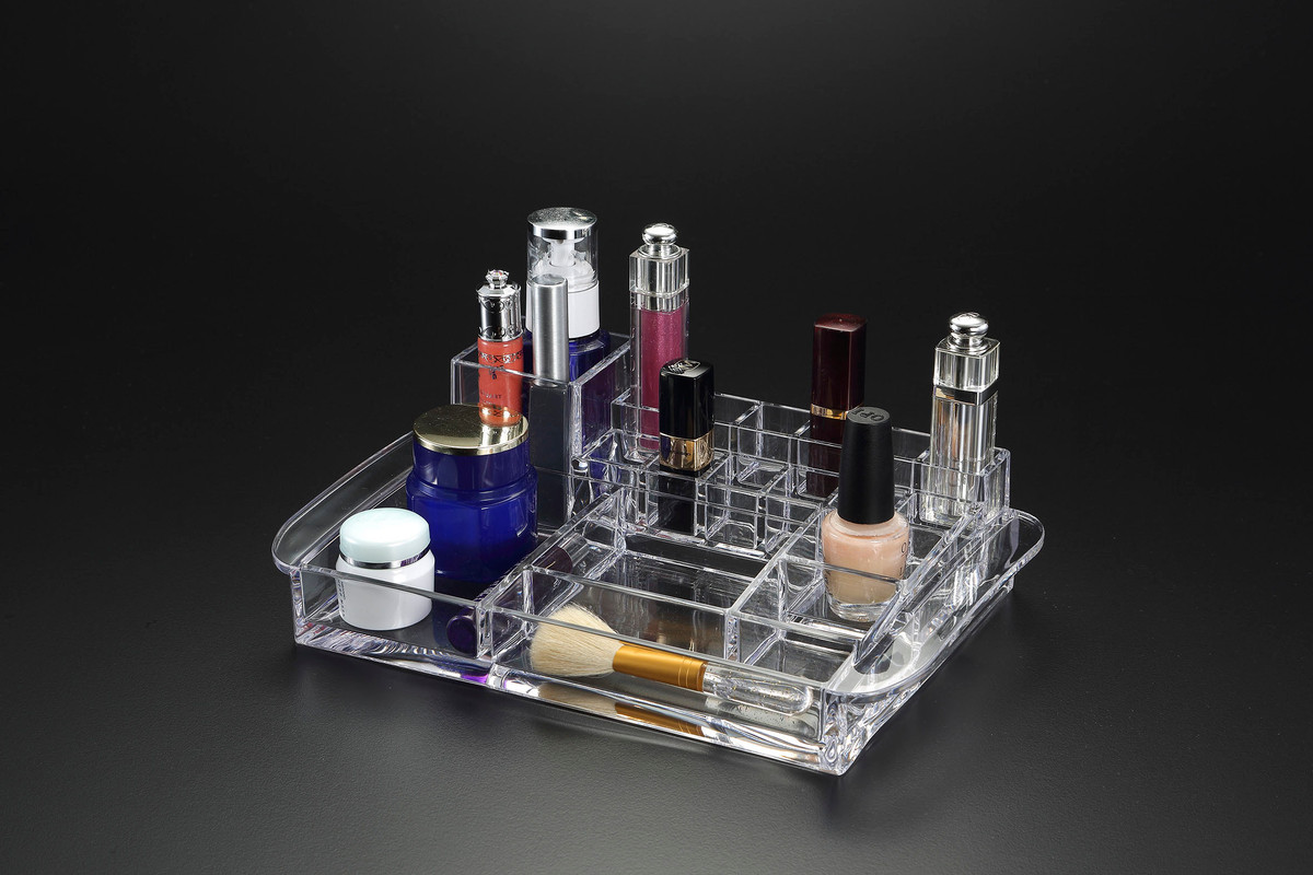  ALL-IN-ONE MAKEUP ORGANIZER