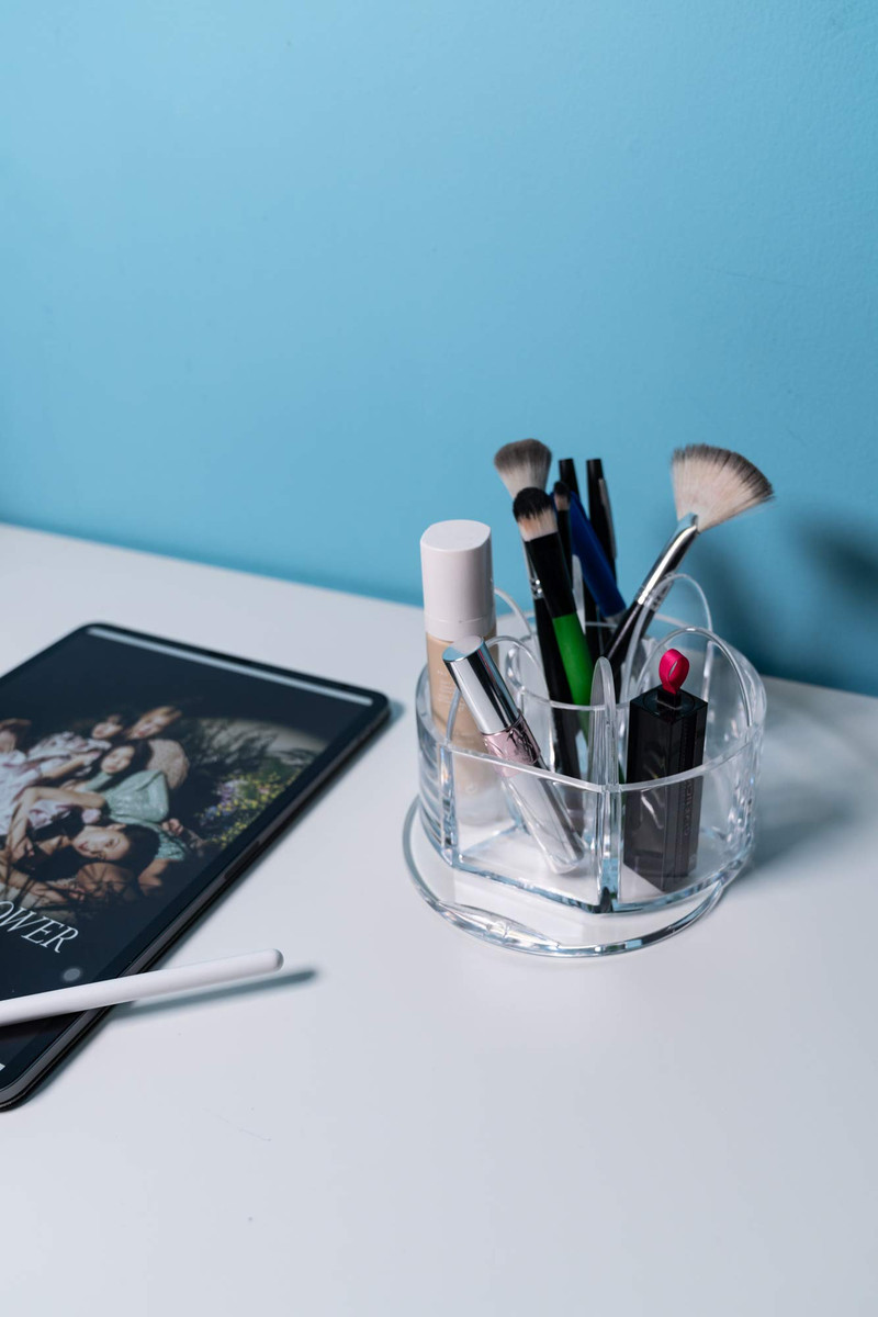  ROUND MAKEUP/DESK ORGANIZER