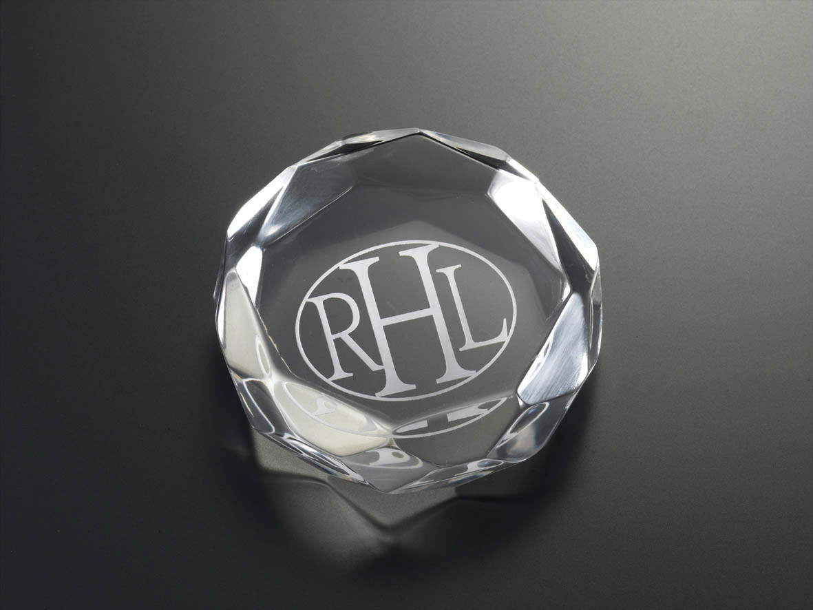  DIAMOND-CUT PAPER WEIGHT