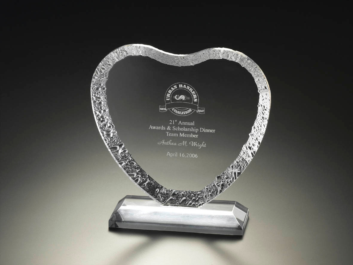 7" ICEBERG HEART AWARD-CLEAR