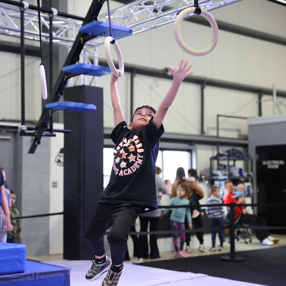 Athlete using Ninja Rings with Black Straps