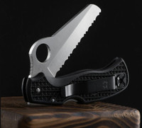 Rescue 79mm Lightweight Black - Serrated Blade