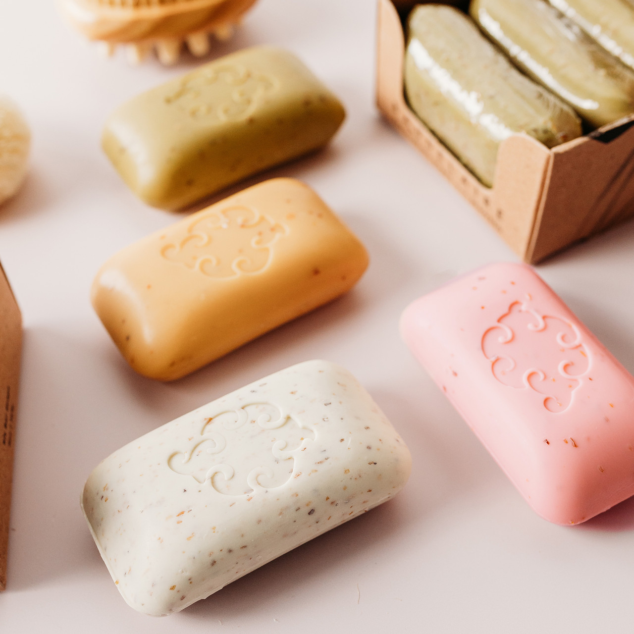 Mint Loofa Soap | Baudelaire