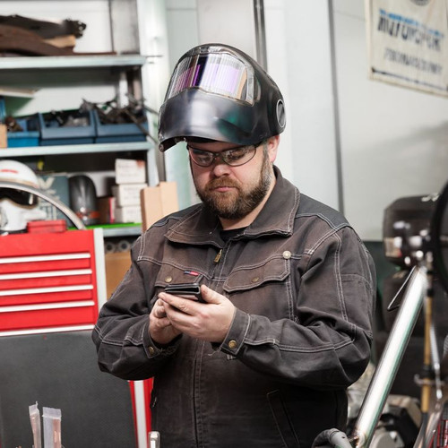 3M™ Speedglas™ Welding Helmet G5-02 with Curved Auto-Darkening Lens 3M™ Speedglas™ Welding Helmet G5-02 with Curved Auto-Darkening Lens