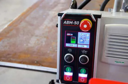 ITM ABM-50 AUTO FEED DOUBLE SIDED BEVELER, 415V 4KW MOTOR, 15-60° BEVEL ANGLE, MAX BEVEL WIDTH 50MM, 8 - 80MM PLATE THICKNESS ITM ABM-50 AUTO FEED DOUBLE SIDED BEVELER, 415V 4KW MOTOR, 15-60° BEVEL ANGLE, MAX BEVEL WIDTH 50MM, 8 - 80MM PLATE THICKNESS