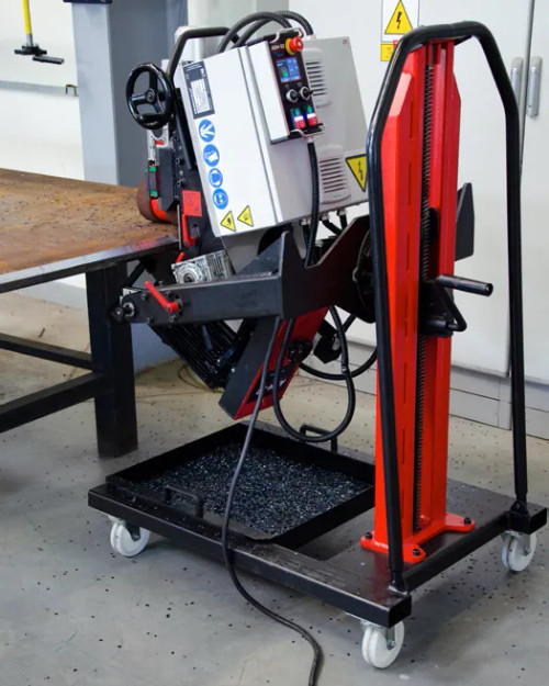 ITM ABM-50 AUTO FEED DOUBLE SIDED BEVELER, 415V 4KW MOTOR, 15-60° BEVEL ANGLE, MAX BEVEL WIDTH 50MM, 8 - 80MM PLATE THICKNESS ITM ABM-50 AUTO FEED DOUBLE SIDED BEVELER, 415V 4KW MOTOR, 15-60° BEVEL ANGLE, MAX BEVEL WIDTH 50MM, 8 - 80MM PLATE THICKNESS